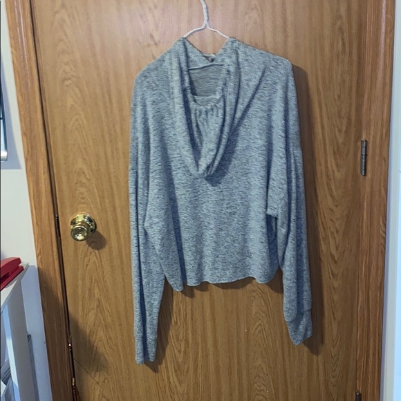 Cropped Hoodie - Picture 2 of 3